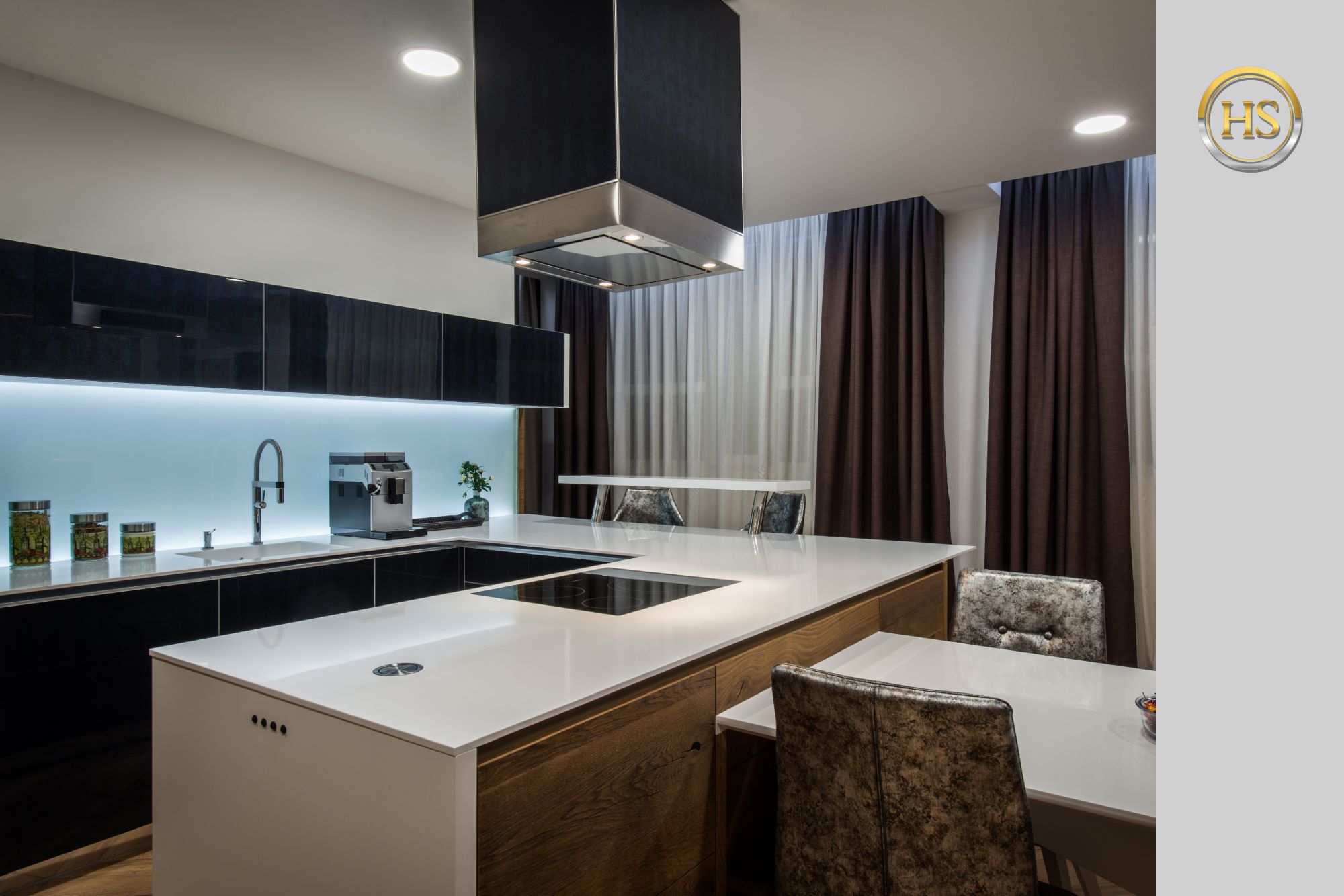 Wall-Mounted vs. Island Kitchen Chimney Designs