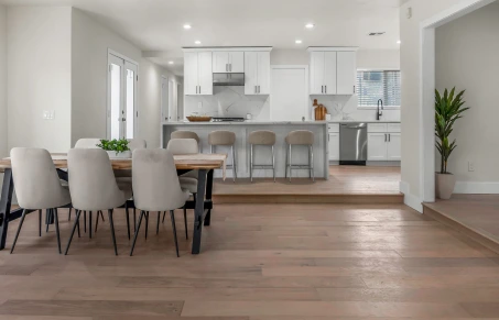 Woodland Hills, CA 91367