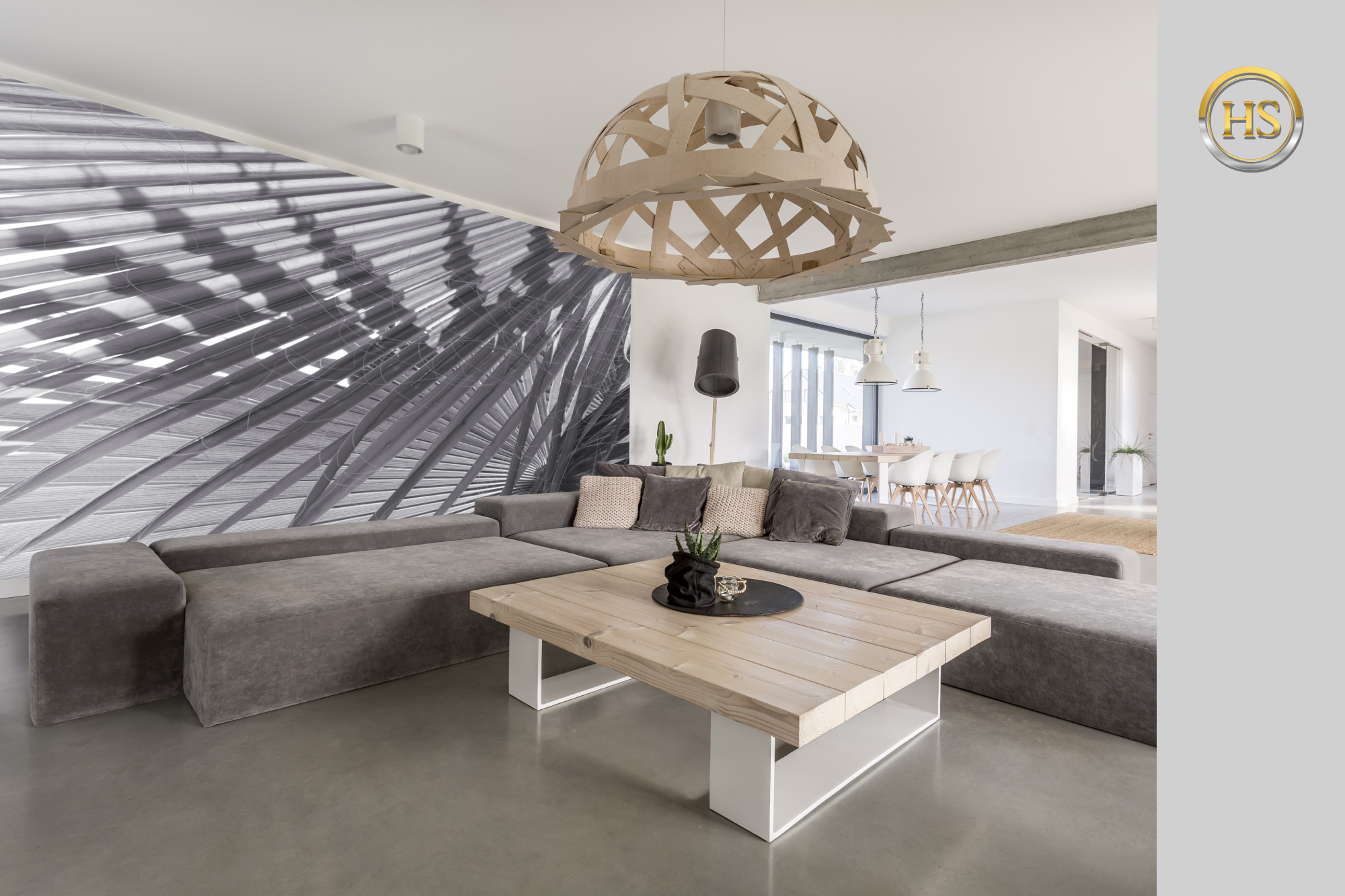 How to Choose the Right Textured Wallpaper for a Luxurious Home Staging Look